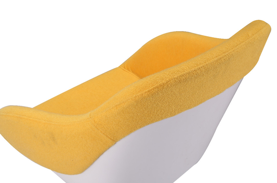 Swivel Lounge Modern Dining Chairs , Light Yellow Modern Swivel Chair