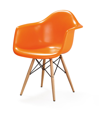 Kursi Duduk Modern Oranye, Kursi Makan Restoran Kursi Fiberglass Dengan Dasar Kaki Kayu